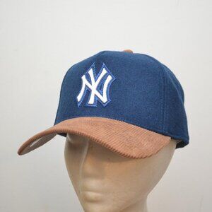 Mitchell & Ness New York Yankees Two Tone Wool and Corduroy Cap BNWT